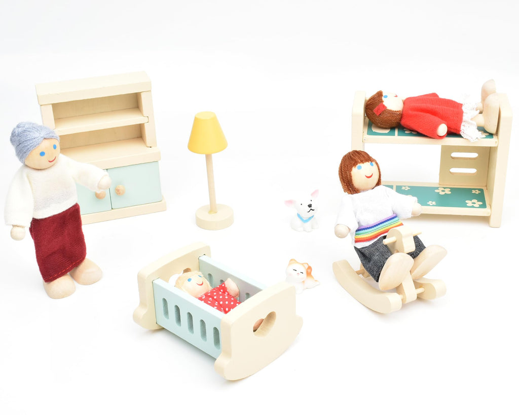 Wooden Dollhouse Dolls Family Set of 7 Miniature Figures and 2 Pets Z725006