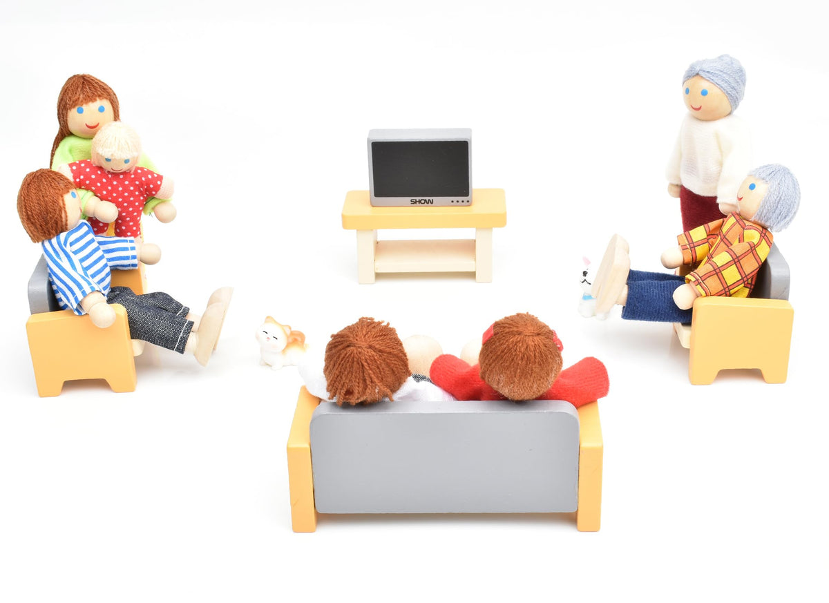 Wooden Dollhouse Dolls Family Set of 7 Miniature Figures and 2 Pets Z725006